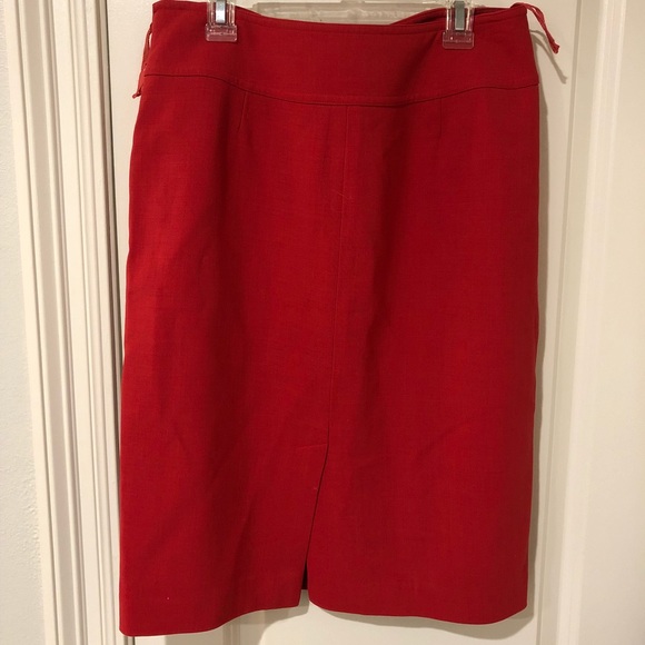 Red Pencil skirt - Picture 3 of 3